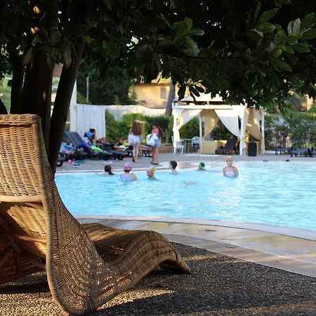 Nicotel Pineto Castellaneta Marina Exterior photo