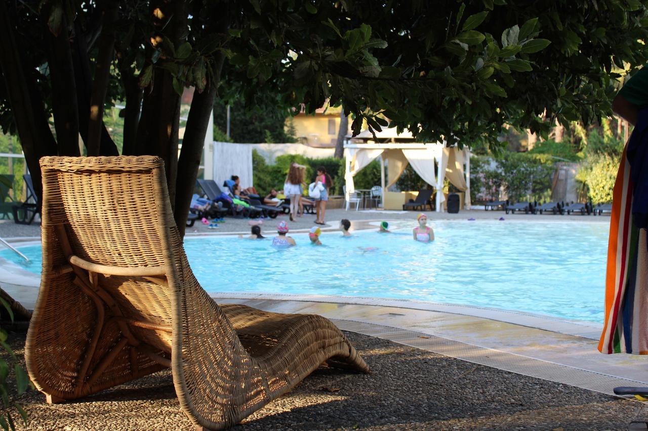 Nicotel Pineto Castellaneta Marina Exterior photo